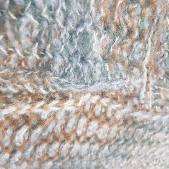 Chunky Knit Infinity Scarf - Picture 2 of 4